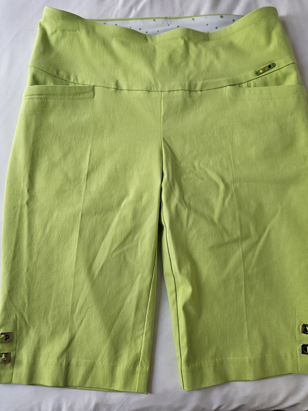 Swing Control Women’s Preformance Shorts – Lime Green Size 4
